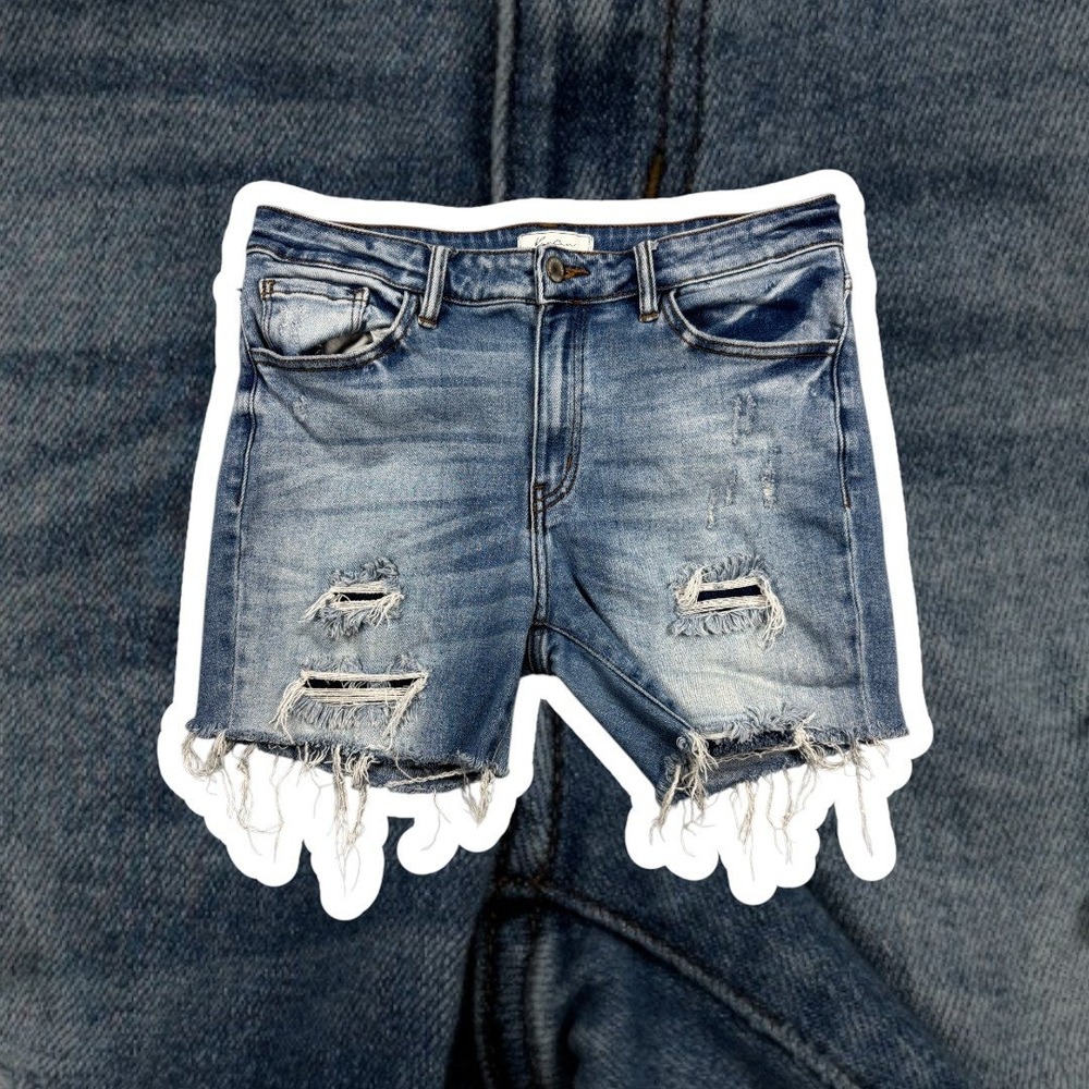KanCan Signature Kurvy Denim Shorts Womens 30 Blue Distressed Cutoff Stretch